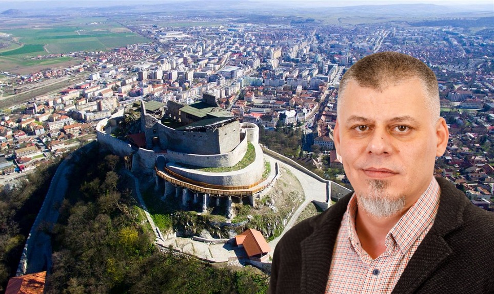 USR denunță schimbarea nejustificată din funcție a viceprimarului Devei, Gabriel Ilieș