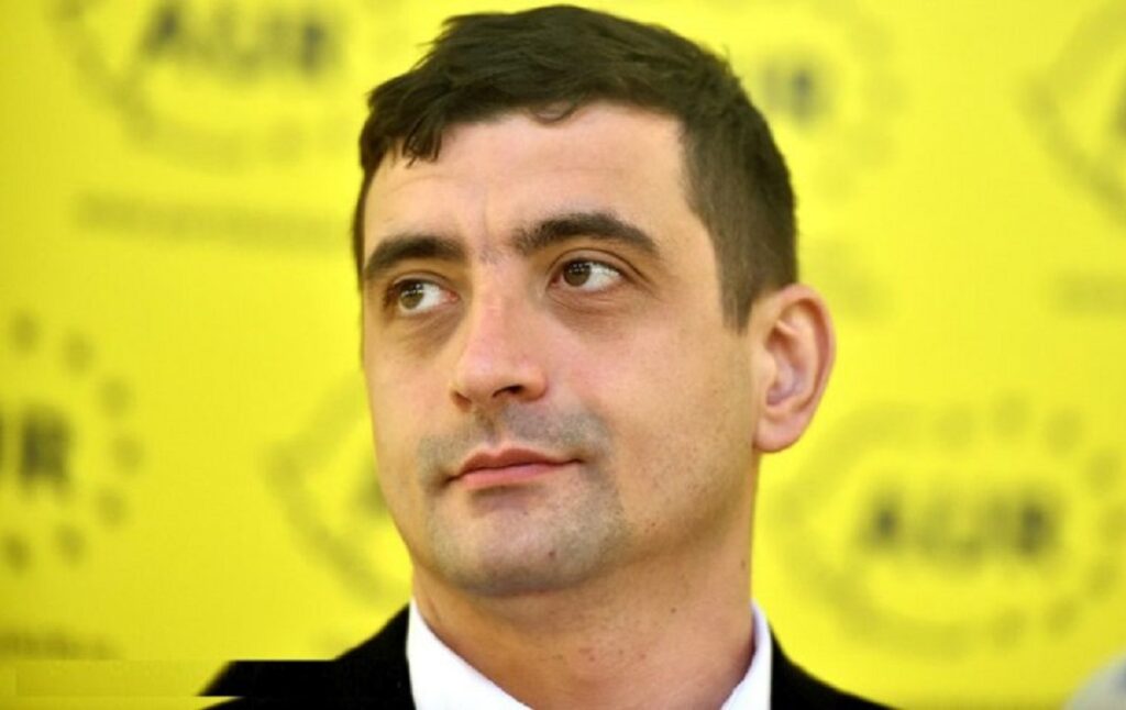 George Simion ajunge sâmbătă la Huedin: La 11.00 va fi prezent în centru, apoi în parcul din Huedin!