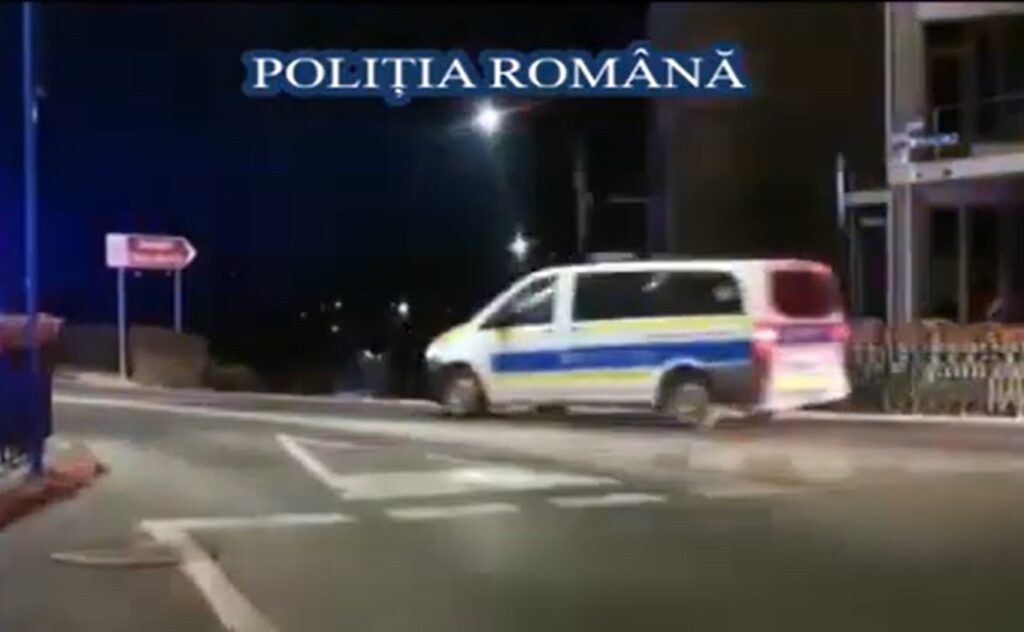 Percheziții la persoane bănuite de furturi de cabluri de telefonie și internet în Alba și Sibiu: Cinci persoane au fost reținute!
