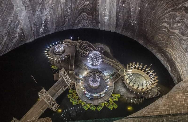 Salina Turda va fi promovată în peste 100 de aeroporturi din lume: Este cel mai spectaculos subteran natural din lume!