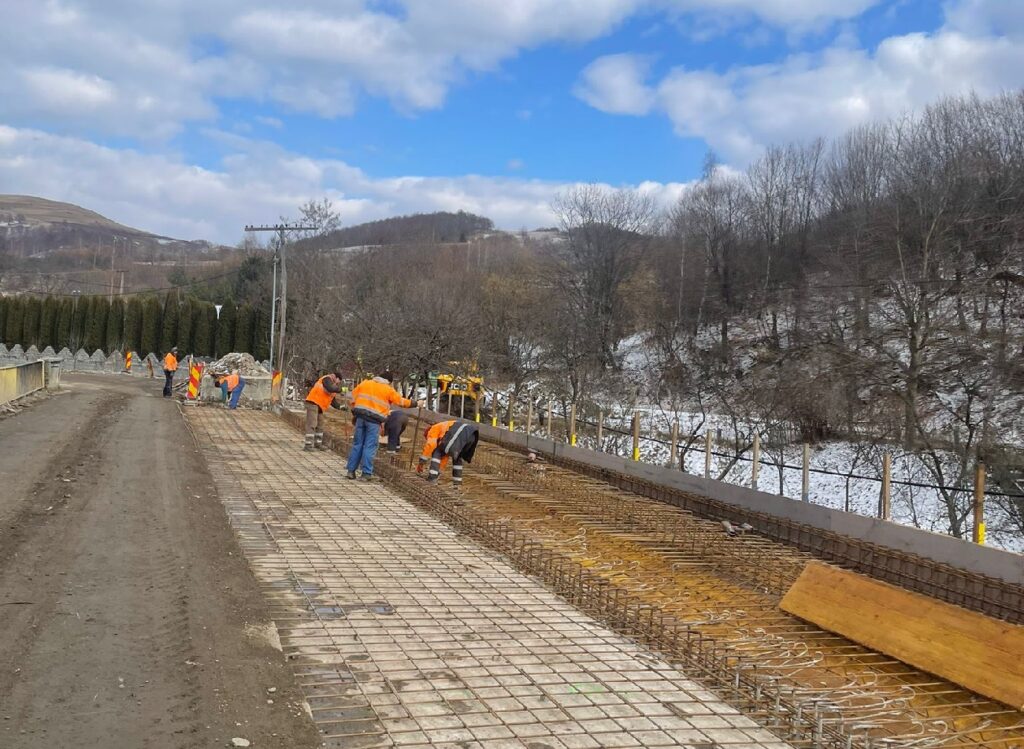 S-au reluat lucrările de modernizare la Drumul Apusenilor
