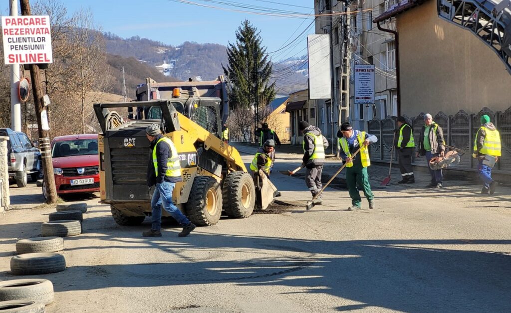 În Abrud se repară străzile Avram Iancu, Republicii, Detunata, Crișan și Lt. Anca Virgil: Urmează reabilitarea lor!