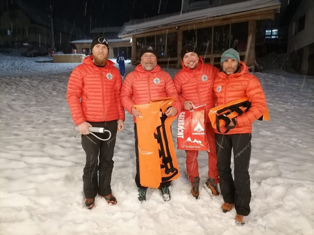 Salvatorii clujeni, Cătălin Frățilă, Iacob Câmpeam, Adrian Câmpean și Torok Janos au participat la Salvamont Rescue Race