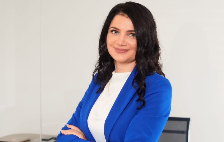Firmele mici și medii afectate de pandemia de COVID-19 pot obține fonduri nerambursabile pentru investițiile în proprietate intelectuală