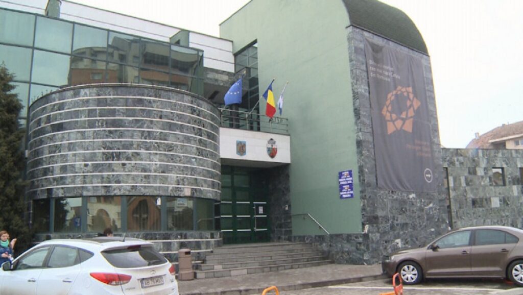 Peste 56 de milioane de lei pentru salubrizarea și deszăpezirea din Alba Iulia: Primăria a lansat licitația pentru următorii cinci ani!