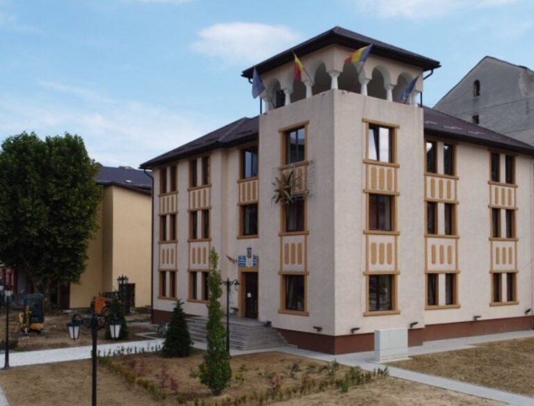 Primăria Câmpeni suspendă temporar plata impozitelor și taxelor locale