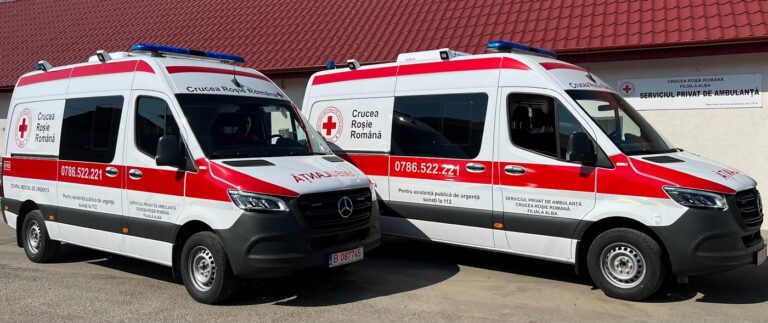 Două ambulanțe noi, de peste 200.000 euro, au fost achiziționate de Crucea Roșie Alba