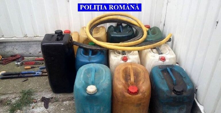Cinci tineri din Bihor sunt cercetați pentru că ar fi furat peste 2.000 de litri de motorină