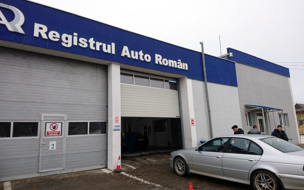 RAR au dat amenzi de peste 1 milion de lei după controale la aproape 1.000 de ateliere de reparaţii din toată ţara în 2022!