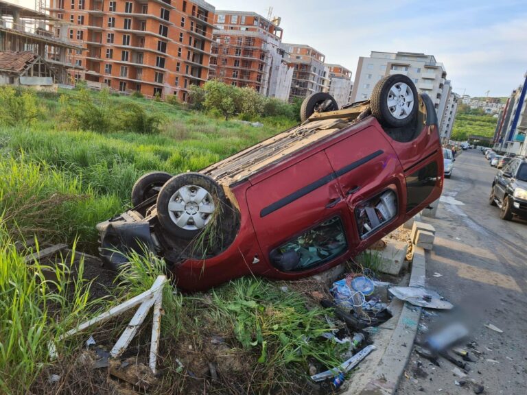 Șoferul implicat în accidentul din Florești, de la intrarea pe DN1E60, era DROGAT la VOLAN