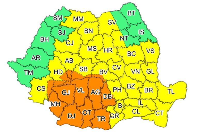 Cod galben și portocaliu în Apuseni și Transilvania: Ploi torențiale, vijelii, descărcări electrice și grindină