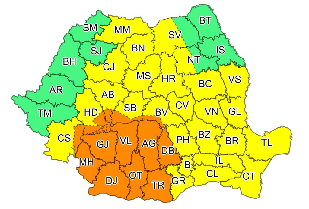 Cod galben și portocaliu în Apuseni și Transilvania: Ploi torențiale, vijelii, descărcări electrice și grindină
