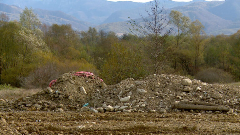 Îngroparea deşeurilor se va pedepsi cu închisoare de la 3 la 5 ani