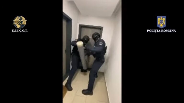 (VIDEO) Mascații l-au săltat pe „Împăratul Interlopilor” din Arad și Bihor, Uțu Rohozneanu: Rețeaua se întindea și în Brad, Beiuș, Ștei și Șebiș!