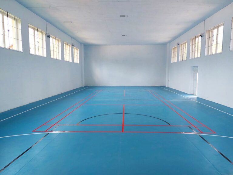 Sala de sport a Școlii Gimnaziale „Avram Iancu” din Abrud arată senzațional după modernizare