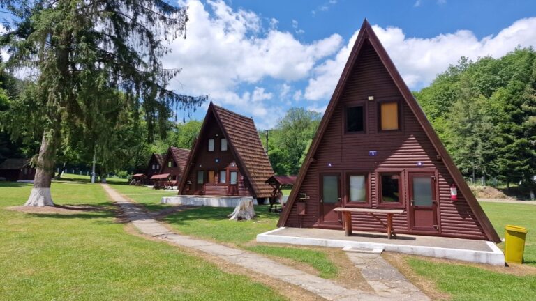 Tabăra de copii de la Căsoaia, din Apuseni, a fost modernizată