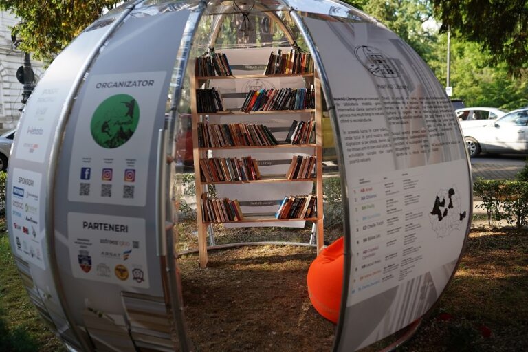 NoMAD Library, un concept de Bibliotecă Mobilă, se organizează în Cheile Turzii