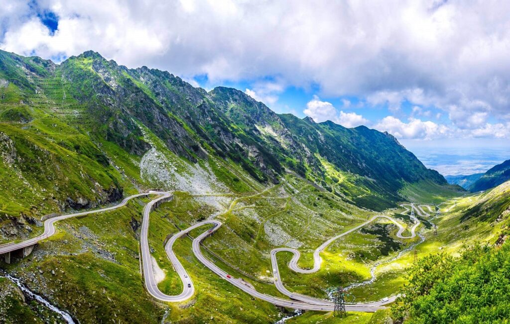 Se va redeschide circulaţia pe Transfăgărăşan (DN 7C), între Piscu Negru şi Cabana Bâlea Cascadă