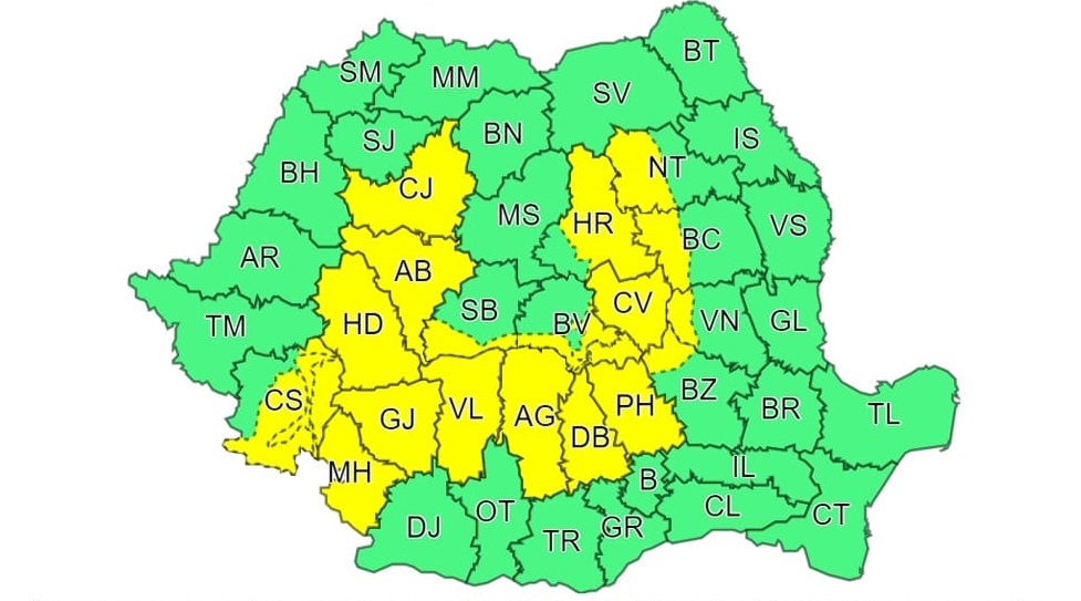 Cod galben de averse torențiale, pe alocuri vijelii și grindină și în Apuseni, Transilvania și Crișana