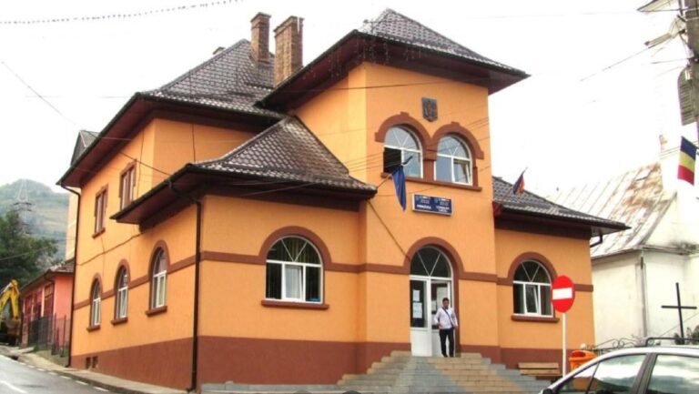 Primăria orașului Baia de Arieș reia încasarea taxelor și impozitelor locale