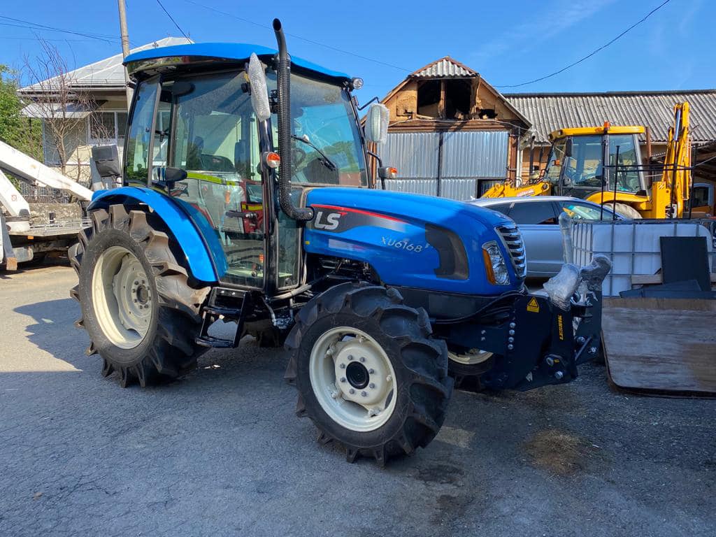 Primăria din Abrud a achiziționat un tractor pentru curățenie, întreținere și deszăpezire