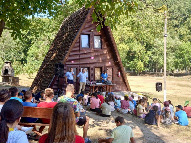 Siguranța școlară, în tabăra de la Căsoaia