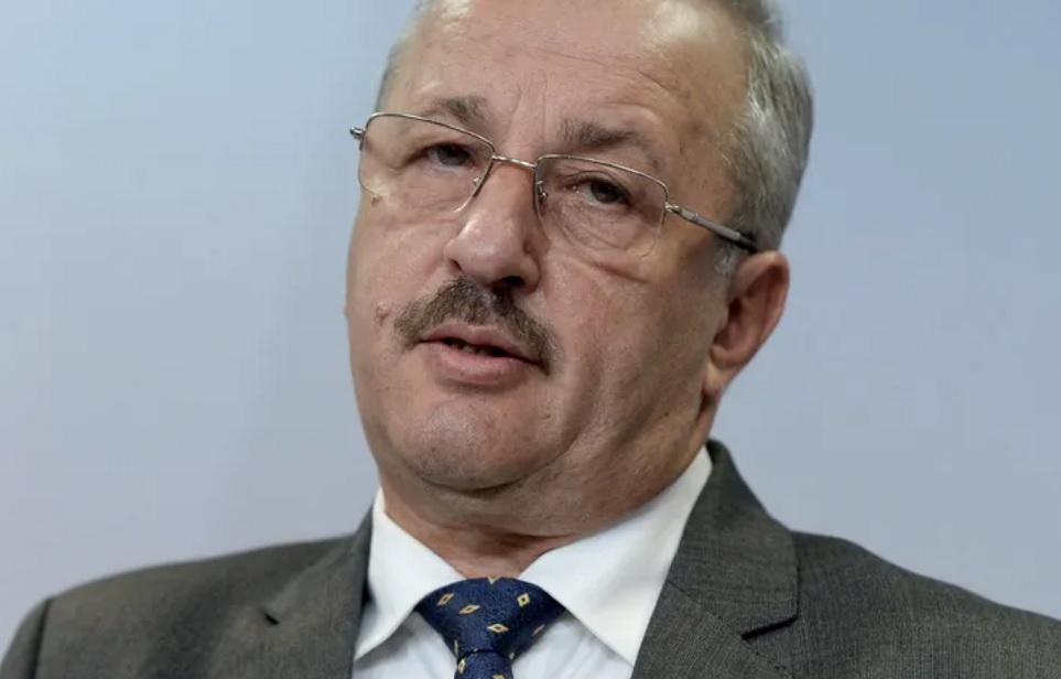 GAFA: Ministrul Apărării nu știe că Austria NU este stat membru NATO