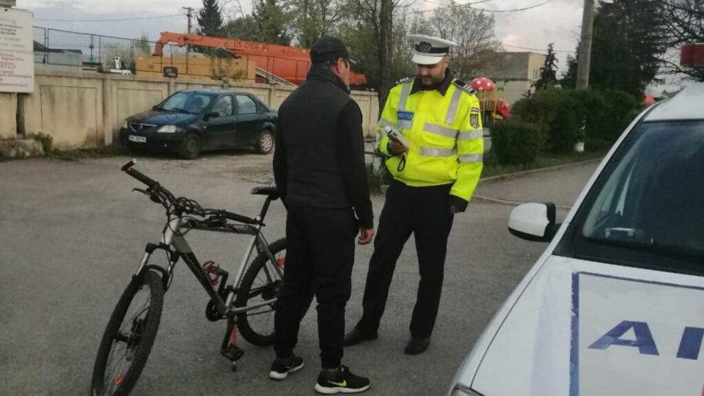143 șoferi au fost sancționați în Bihor și în zona Ștei-Beiuș-Aleșd în ultima zi: 42 au fost bicicliști!