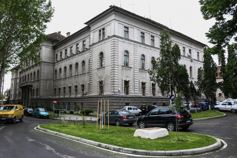 Judecătorii hunedoreni solicită retragerea proiectului de lege privind pensiile de serviciu și suspendă soluționarea cauzelor, cu excepția celor urgente!