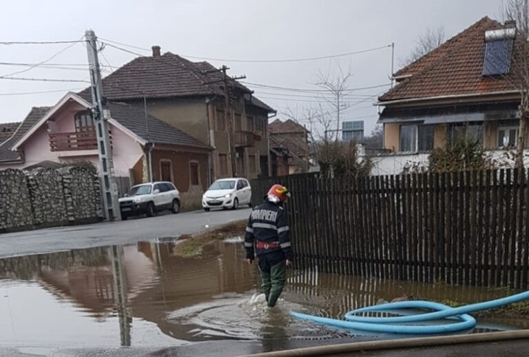 Măsuri de prevenire a situațiilor de urgență generate de inundații în Crișana