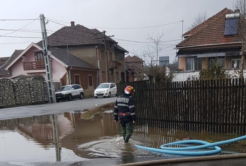 Măsuri de prevenire a situațiilor de urgență generate de inundații în Crișana