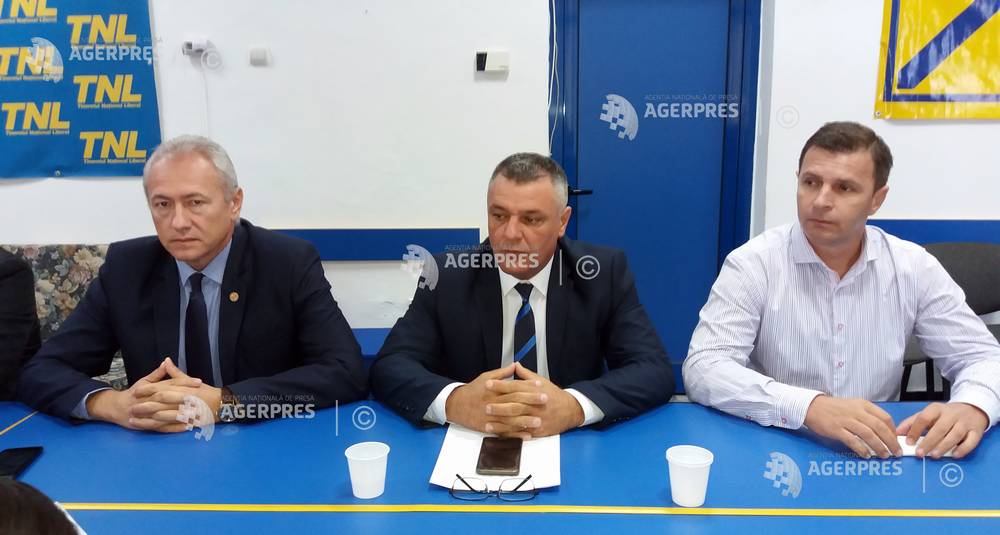 „Îți amintești cumva de mine? Eram ca focul fără fum! Și m-aprindeam doar pentru tine dar acum…”