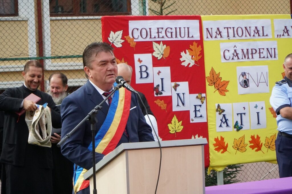 Cristian Dan Pasca, la deschiderea anului școlar: Ne vom asigura că aveți toate condițiile unei educații de calitate pentru a performa