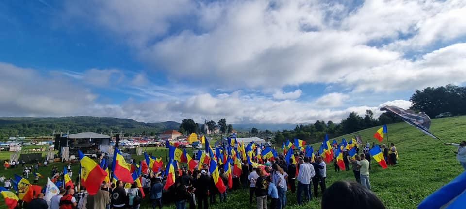 George Simion a numărat 1.000 de membri AUR la Țebea: Noi 500, maxim 600!
