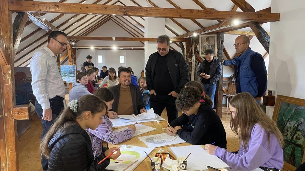 15 copii din Bata, Petriș și Săvârșin și-au pus in valoare talentul la Atelierul de creație Săvârșin