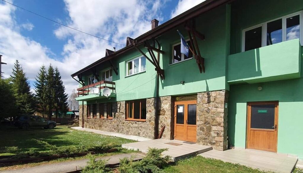 S-au prescris acuzațiile de abuz în serviciu și tăieri ilegale de lemn în cazul pădurarilor de la Ocolul Silvic Beliș: Cei 7 au fost achitați!