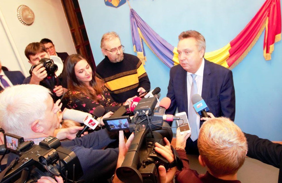 Ilustrule senator Potecă: Nu vrem amintiri din copilărie, ci fapte concrete pentru Țara Zarandului!