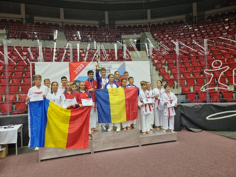 Sportivii de la Club Karate Brad au obținut rezulate remarcabile la Cupa Mondială de Karate SKDUN