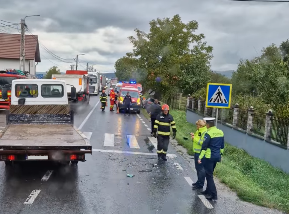 Accident pe DN1 E60 Huedin-Oradea, în zona  Gheghie: Circulația este restricționată!