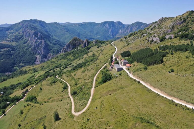 Lucrările la Transalpina de Apuseni vor fi reluate! Hațegan: În cel mai scurt timp vom semna contractul de execuție și vom relua lucrările