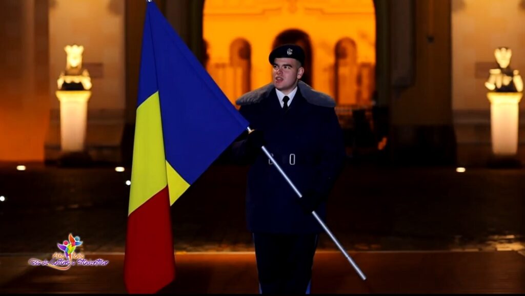 Brădeanul Vlad Lință, cu steagul în mână, într-un videoclip de suflet „Deșteaptă-te, române!”