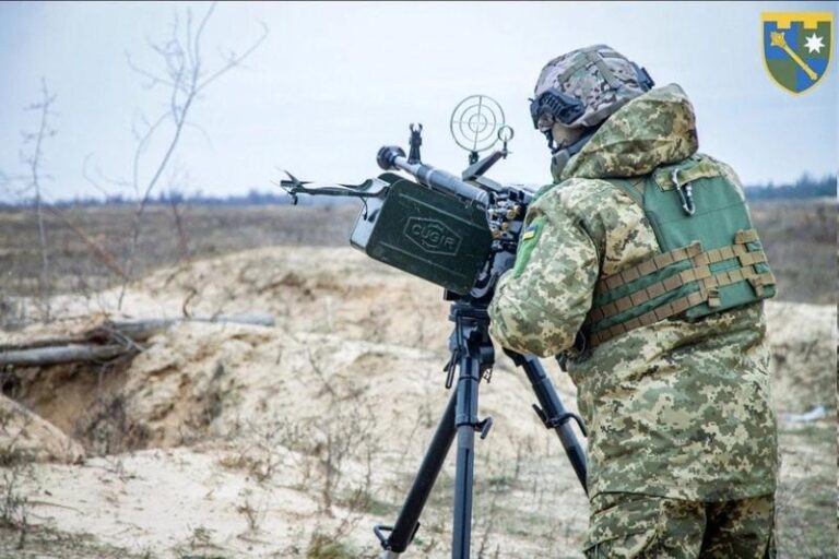 (VIDEO) Arme fabricate la Cugir sunt folosite în războiul din Ucraina: Au fost modificate pentru a doborî dronele rusești!