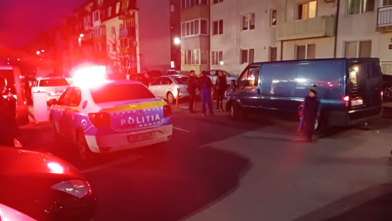 Halucinant: O femeie i-a dat borșul unui bărbat pentru un loc de parcare în Florești