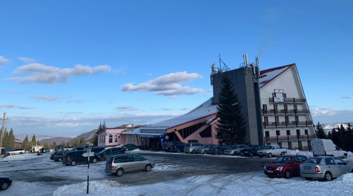 Hotelul Alpin din Muntele Băișorii a fost vândut unui milionar