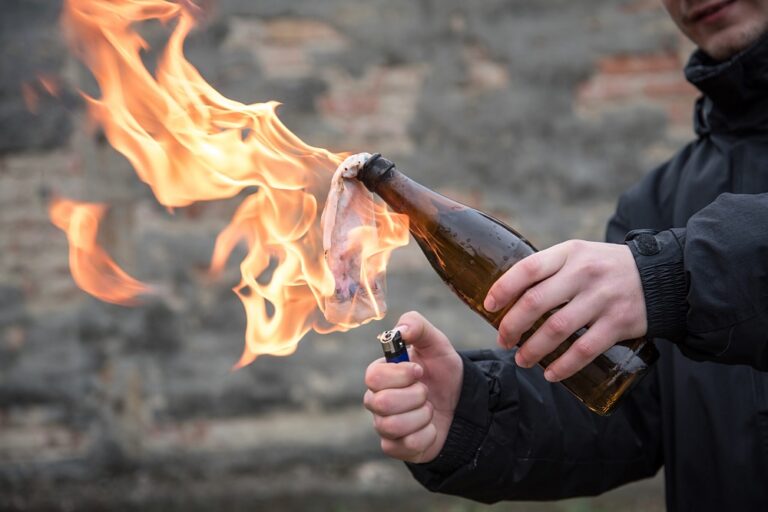 Incendiatorul Poliției din Huedin a fost arestat