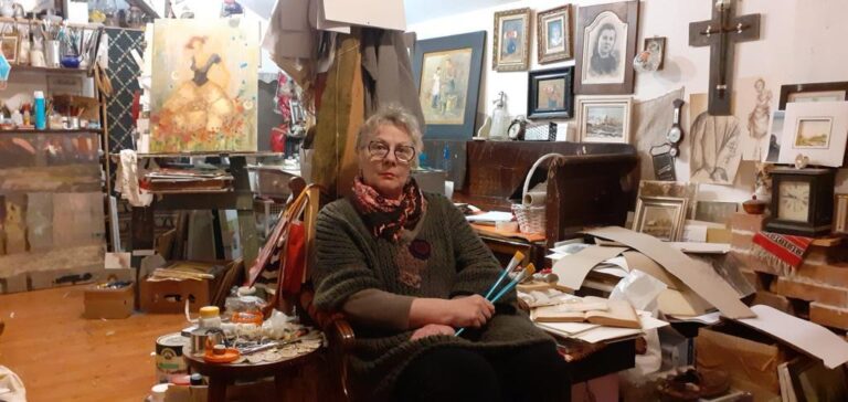 Pictorița Vera Dan va expune la Castelul Corvinilor din Hunedoara o serie impresionantă de tablouri realizate în ulei pe pănușă