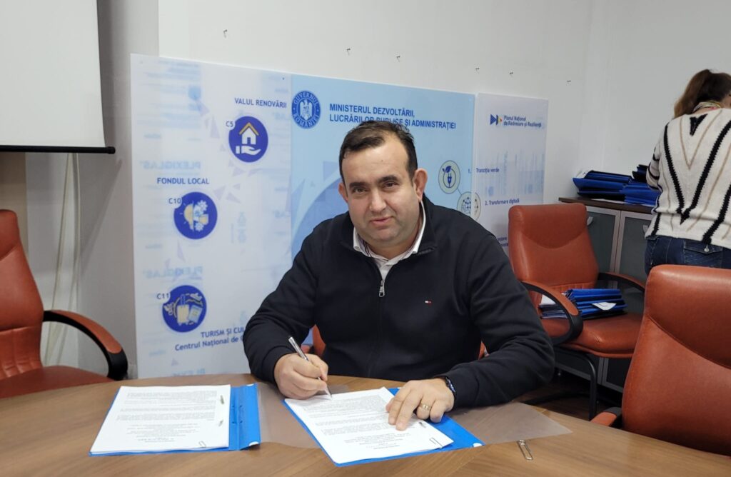 Lință și-a pus astăzi semnătura pe două proiecte importante pentru Vața de Jos