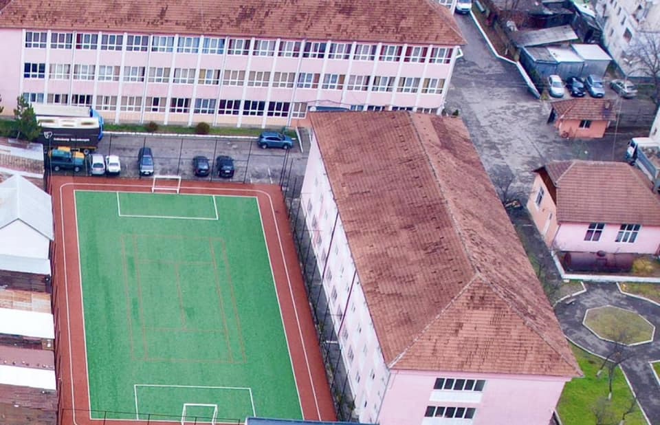 Primăria din Ștei investește în dezvoltarea infrastructurii educaționale la Liceul Tehnologic Unirea Ștei