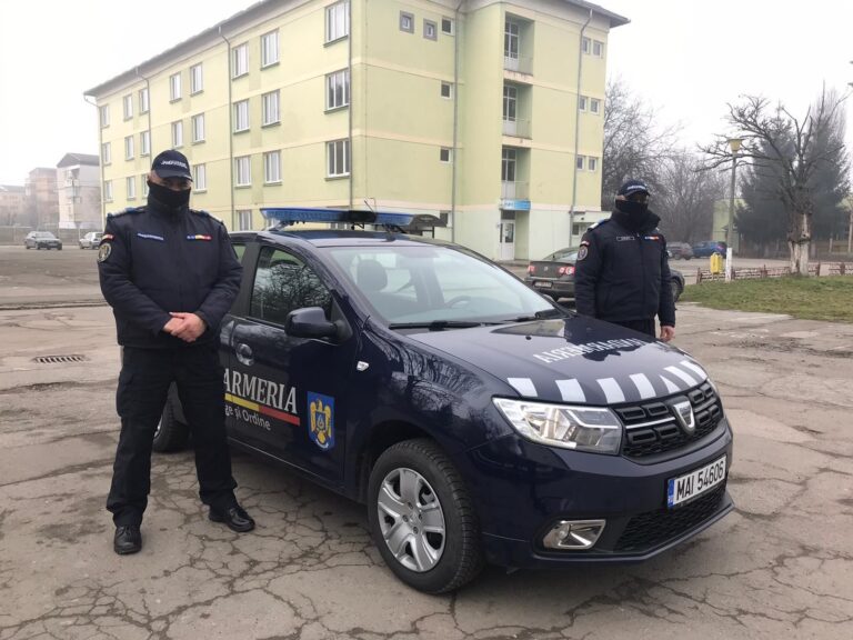 O geantă cu obiecte, acte și bani, a fost recuperată de jandarmi și predată proprietarului