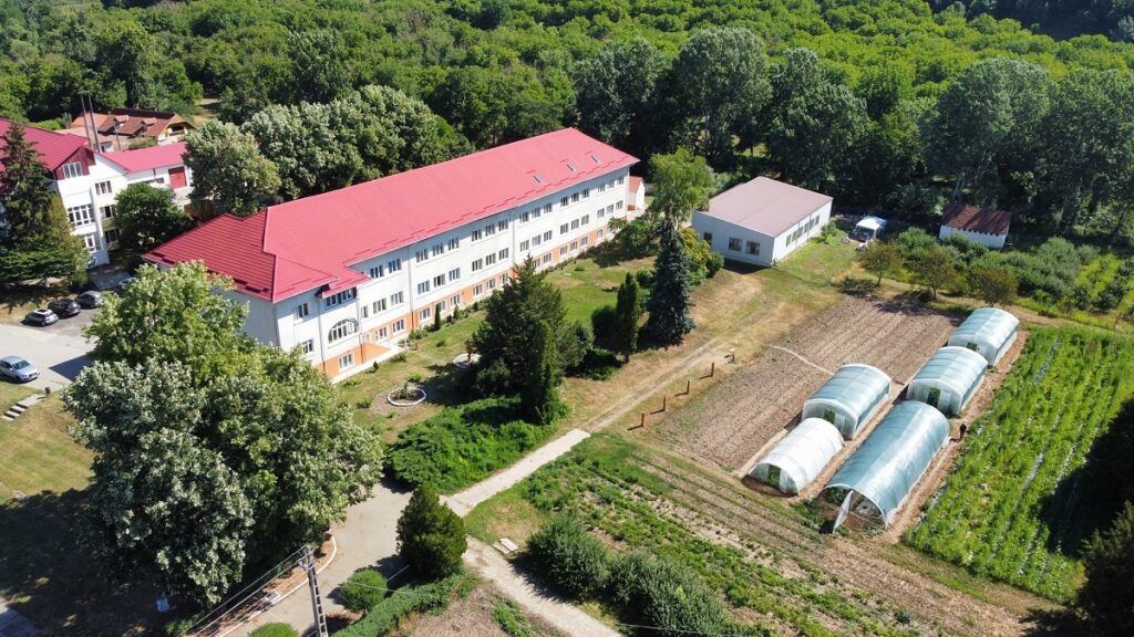 Liceul Tehnologic Agricol din Geoagiu a scos la concurs trei locuri de muncă